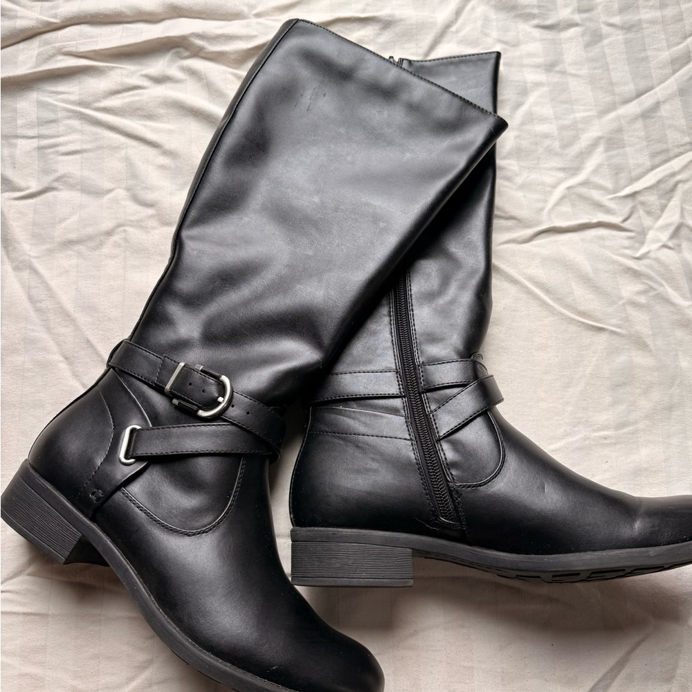 Bass Jordan F16 black boots. Size 8.